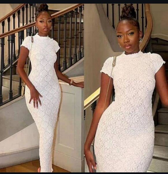 Robe moulante blanche élégante