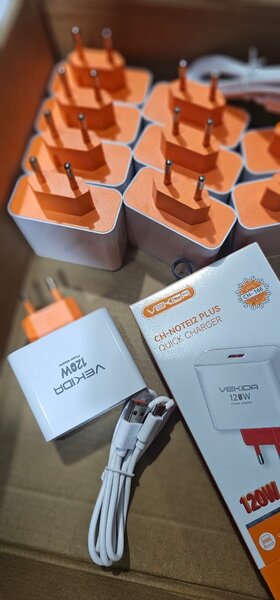 Vekida 120W Fast Charger