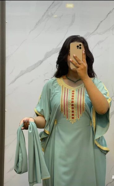 Caftan élégant femme