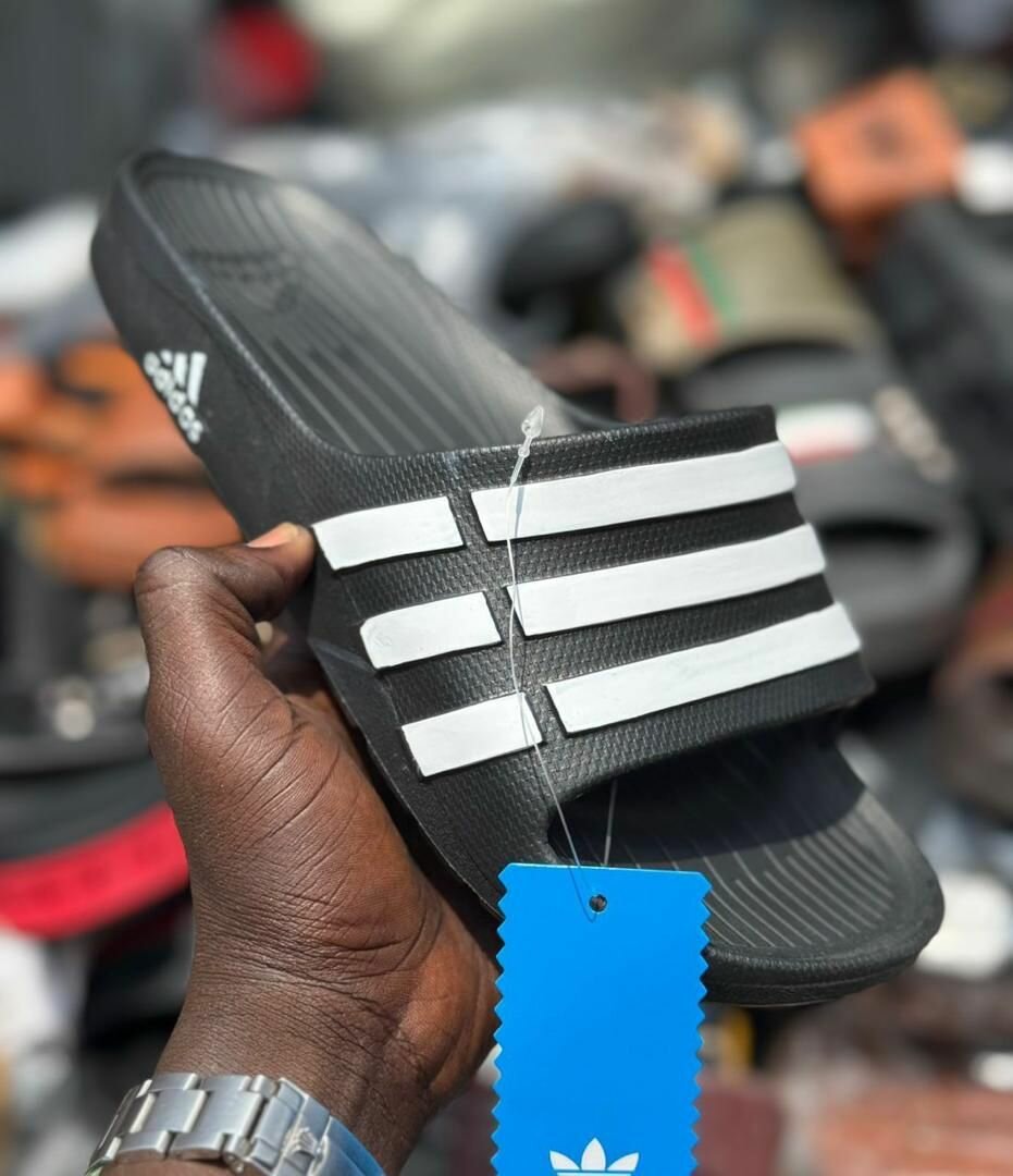 Tongs de sport confortables