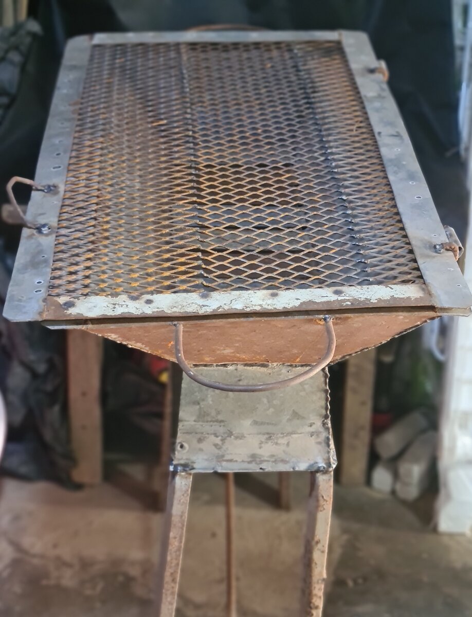 Grand grillage pour barbecue