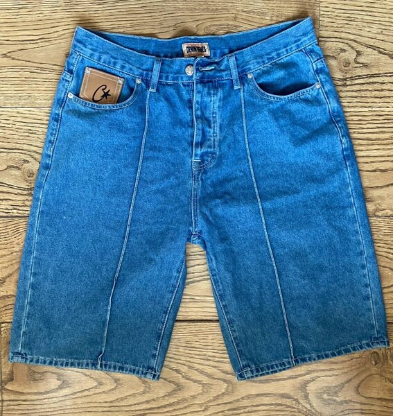 Джинсовые шорты Corteiz