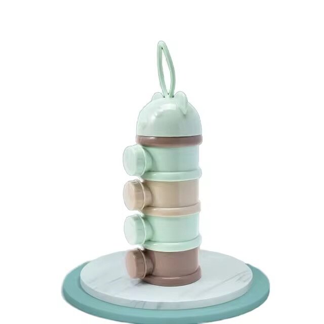 Potable baby snack container