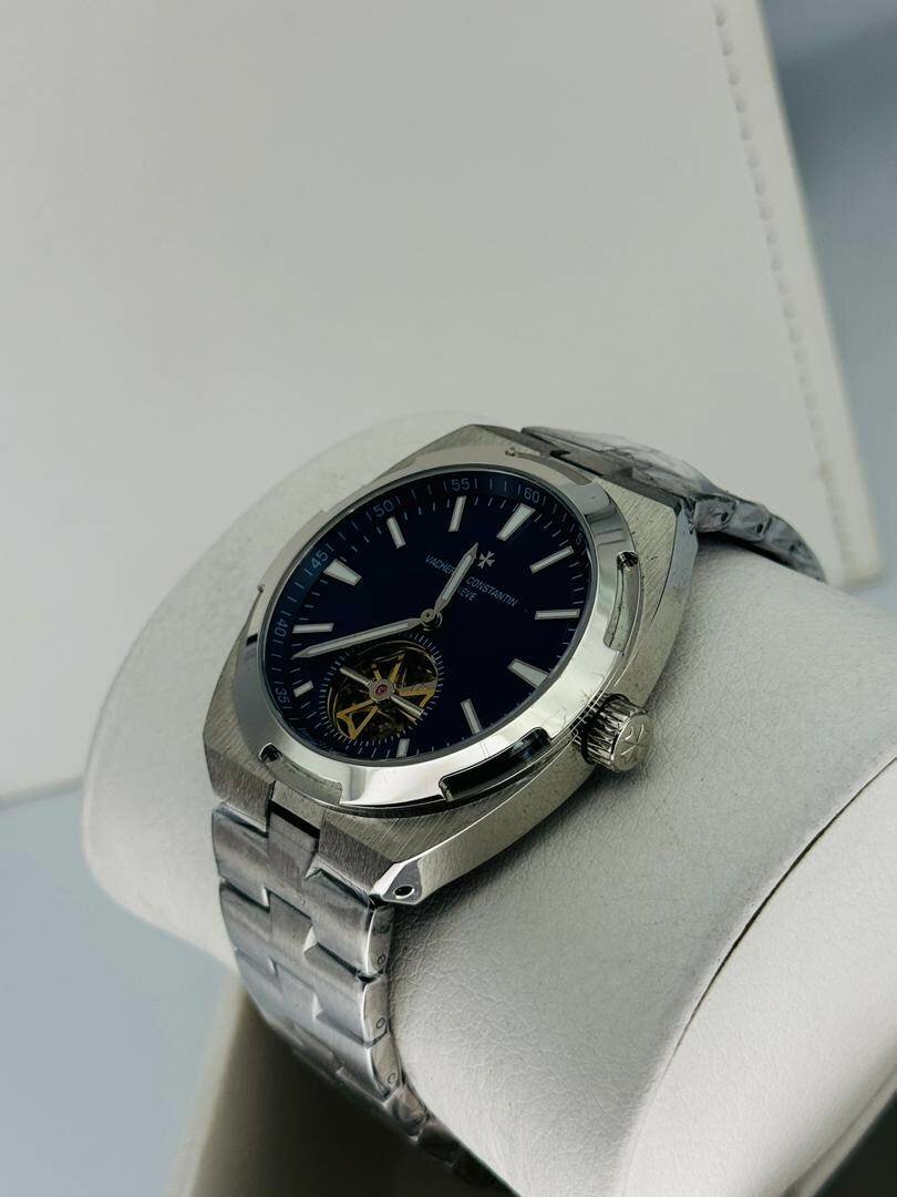 Montres Luxueuses en Acier