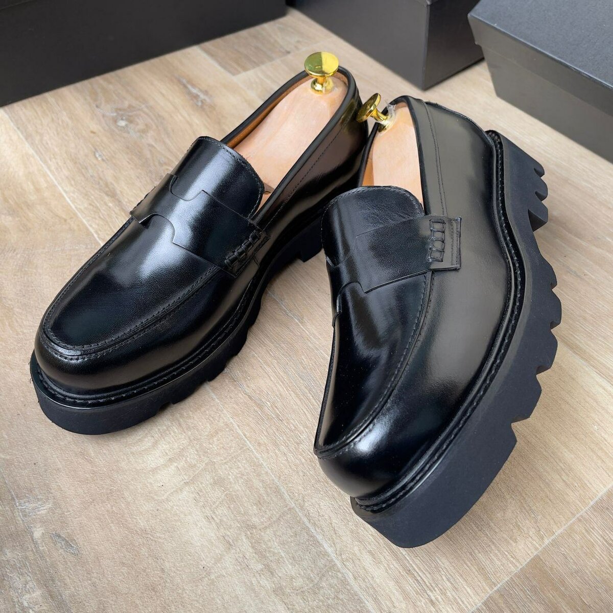 Chaussures homme élégantes cuir