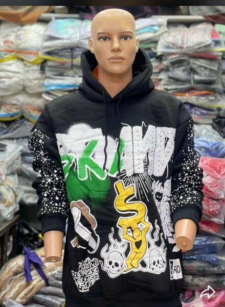 Sweat à capuche noir graffiti