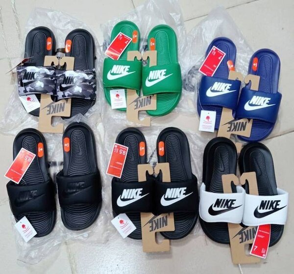 Sandales Nike pour Homme - Confort et Style