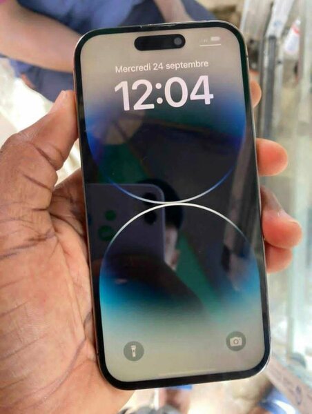 iPhone 14pro max 128 Go