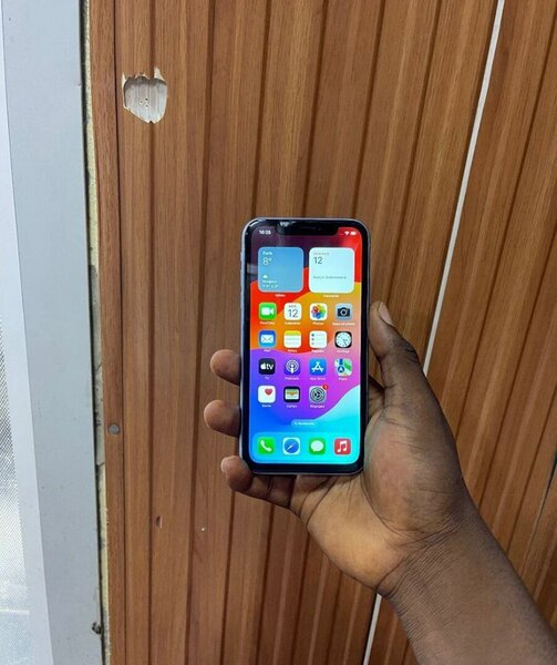 iPhone XR Bleu Débloqué
