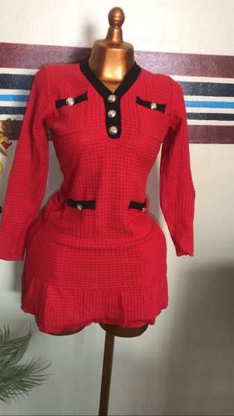 Robe élégante rouge chic