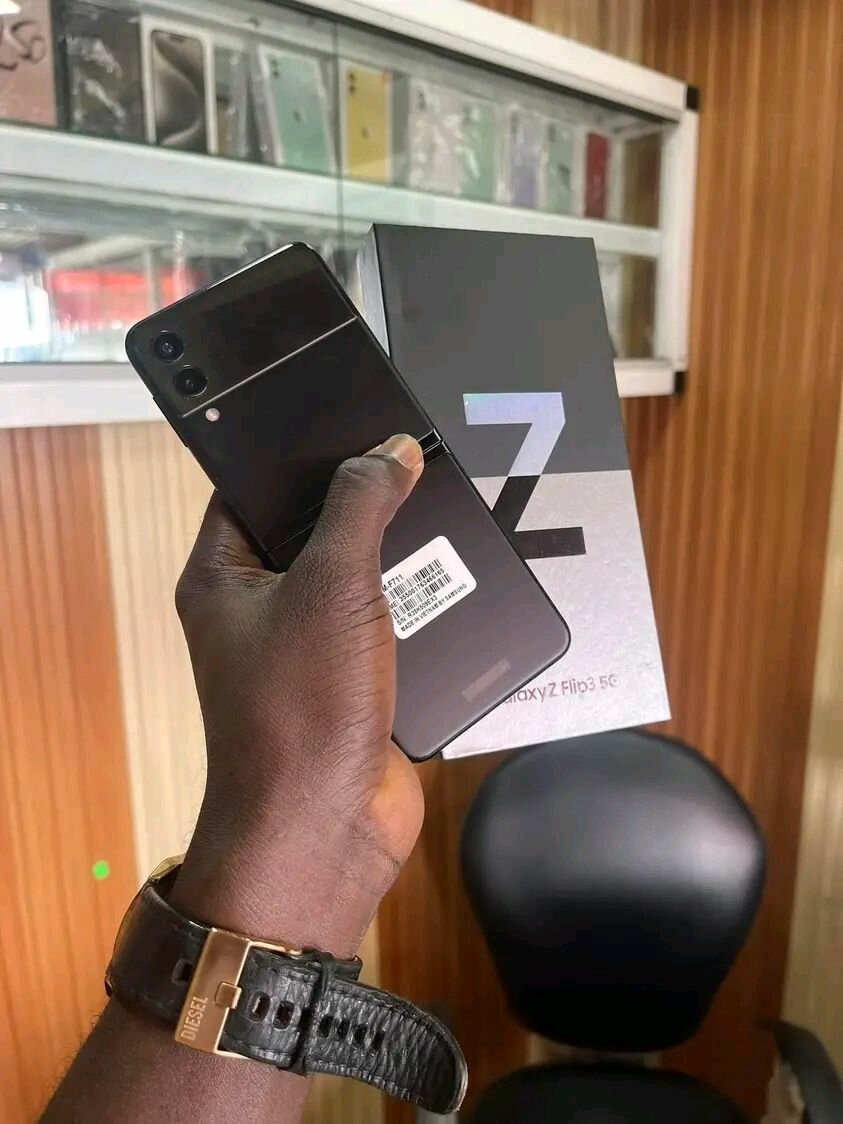 Samsung Galaxy Z Flip4