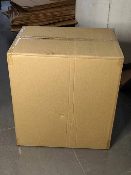 Carton d'emballage robuste