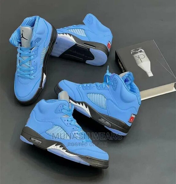 AIR JORDAN 5 RETRO