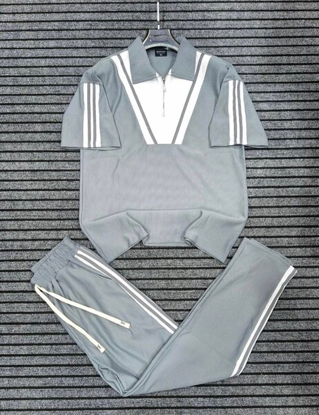 Ensemble survêtement sportswear