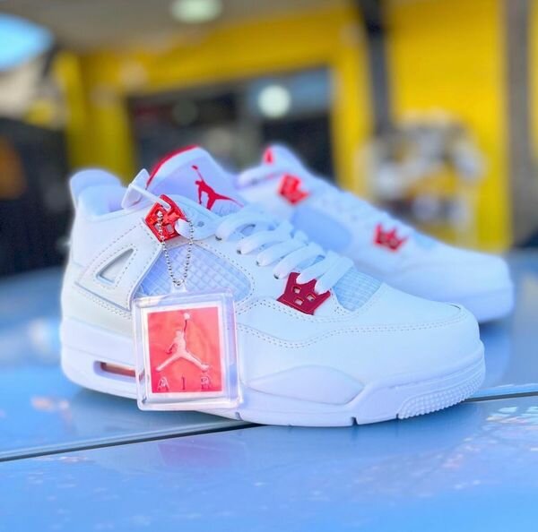 Air Jordan 4