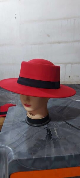 Chapeau Fedora Rouge Chic