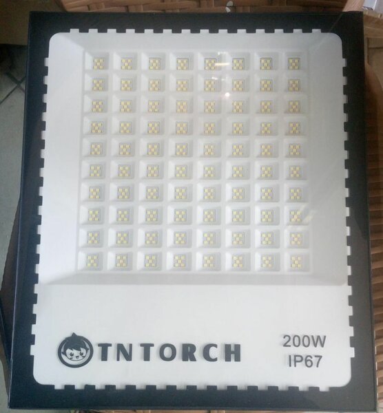Projecteur LED 200W IP67