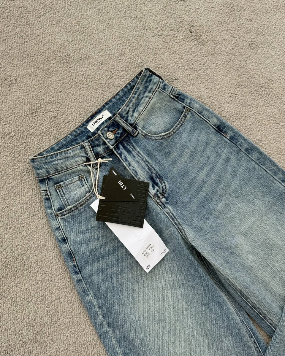 Женские джинсы