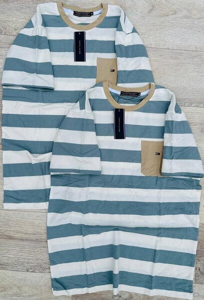 Lot de t-shirts à rayures
