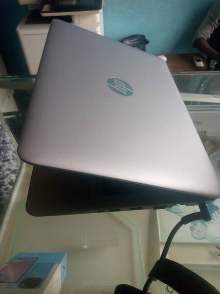 PC portable HP -SSD 256 Go