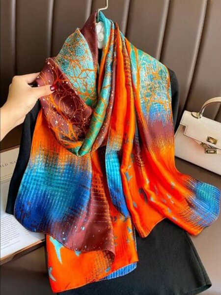 Écharpe en soie multicolore