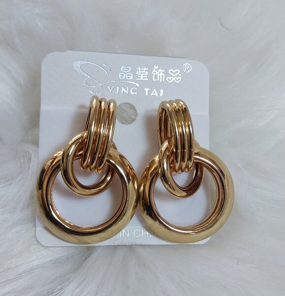 Non tarnish earrings