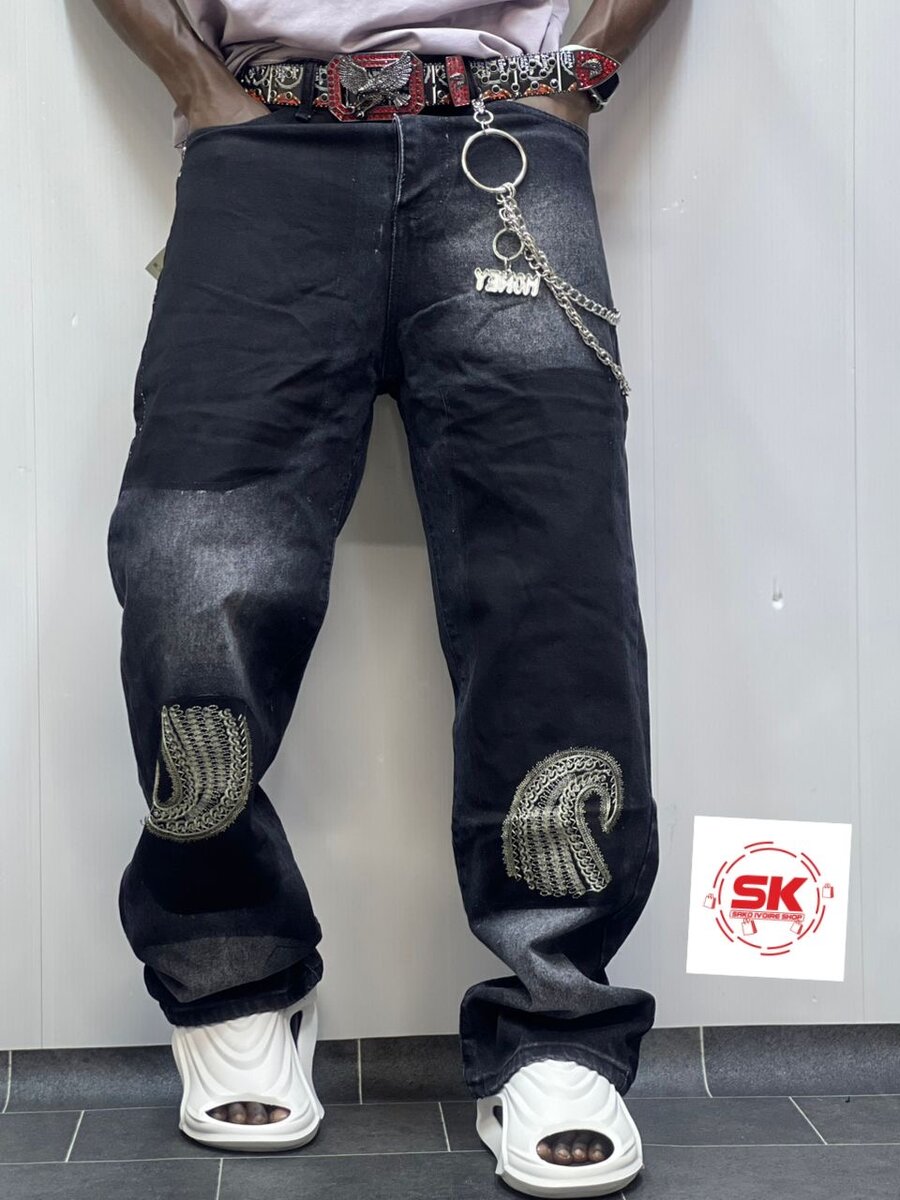 Jeans stylés avec chaînes