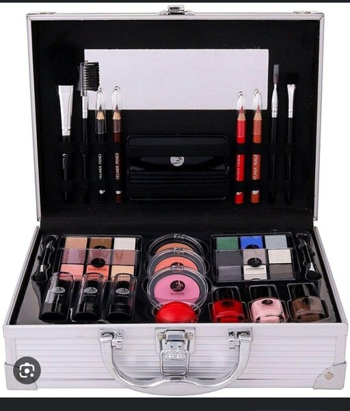 Coffret de maquillage américain
