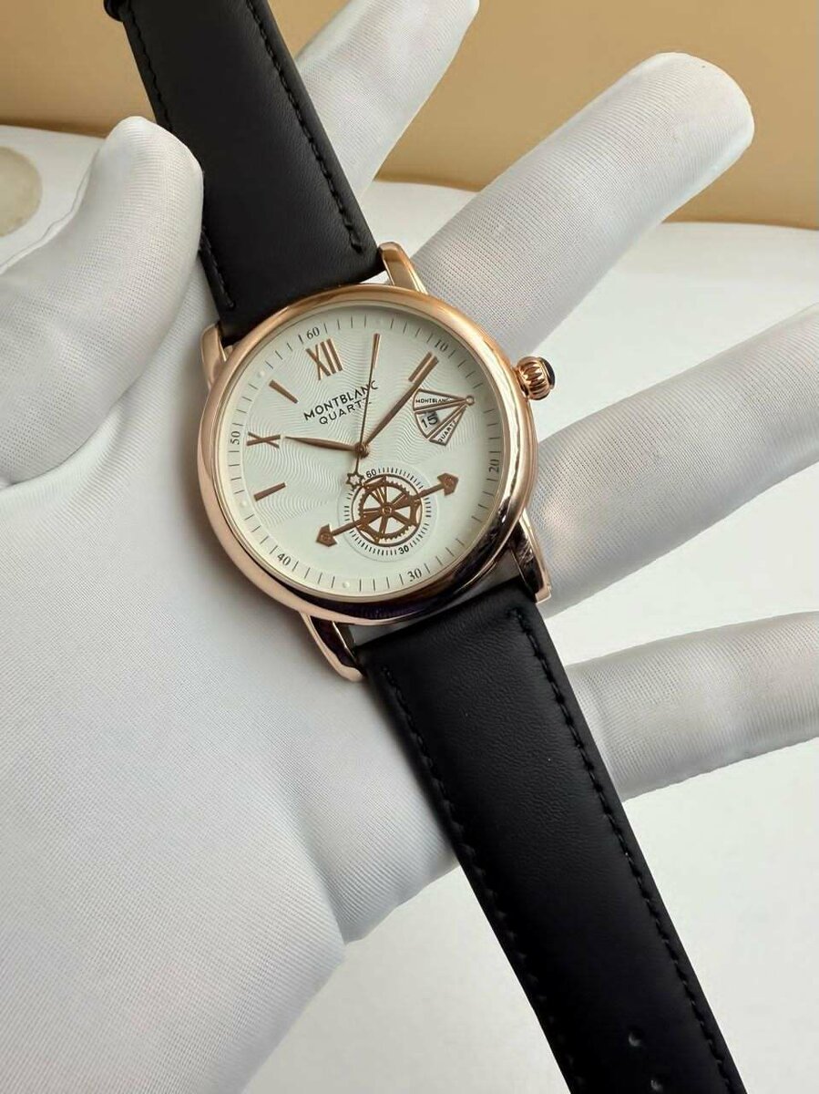 Montre élégante en cuir pour hommes