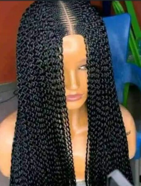 Perruque synthétique avec tresses