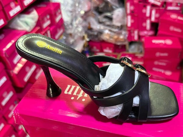 Sandales à talons élégantes