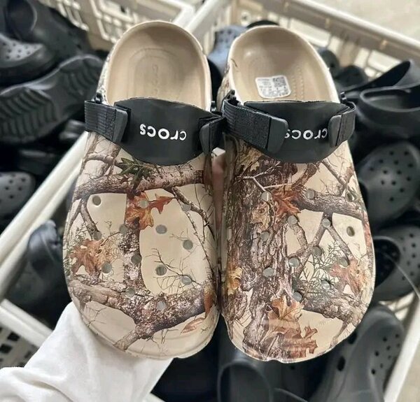 Chaussures Crocs pour hommes et femmes