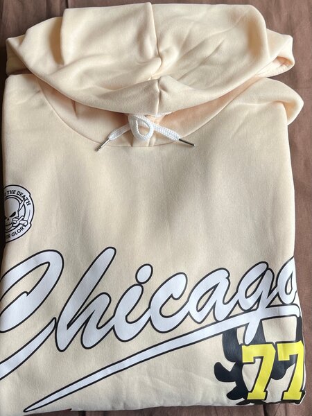 Sweat à capuche "Chicago 77" beige
