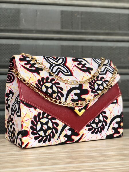 Sac à main élégant en tissu et cuir