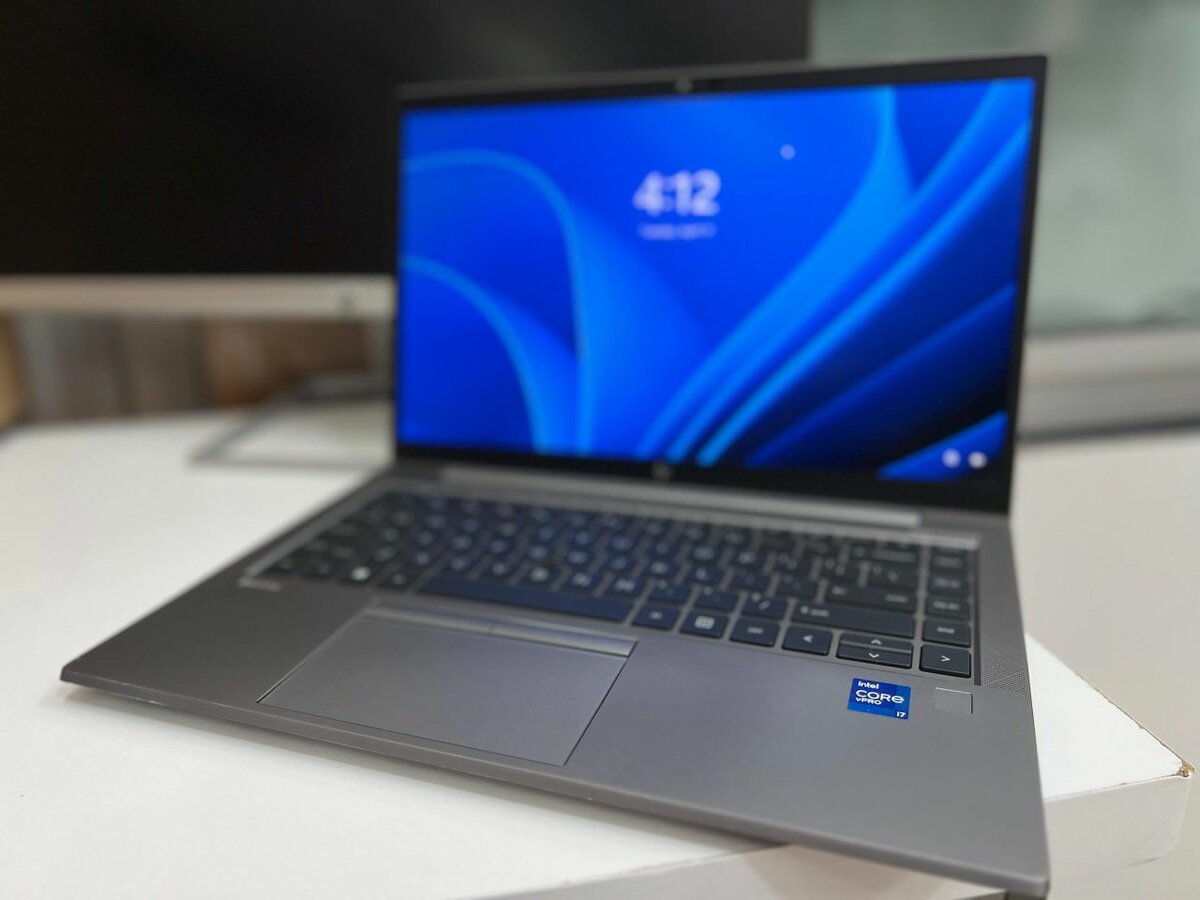 HP ZBook Firefly G8
