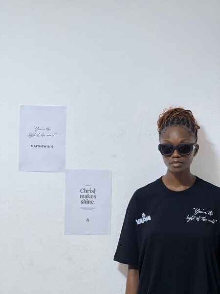 T-shirt YAPHA noire et blanche