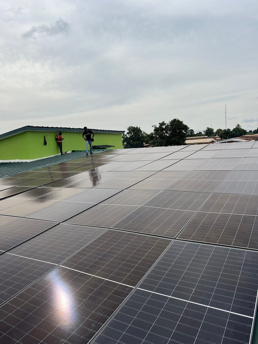 Panneau solaire avec batterie