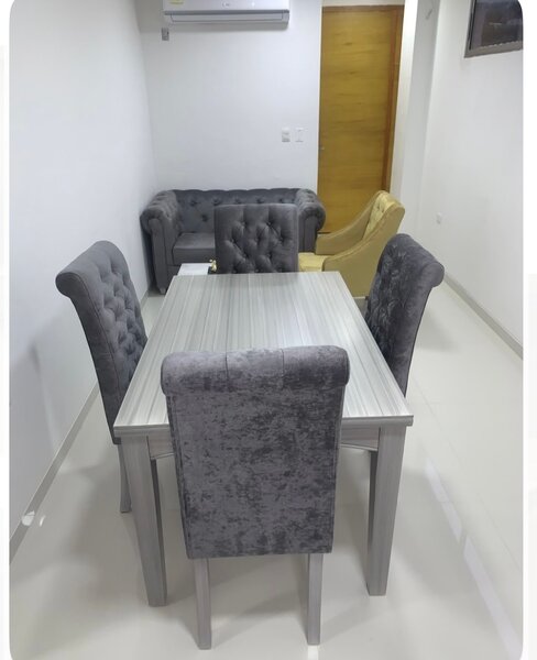 Chaise de salle à manger grise velours