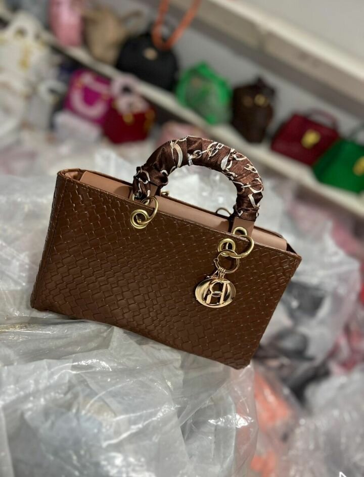 Sac à main en cuir pour femme