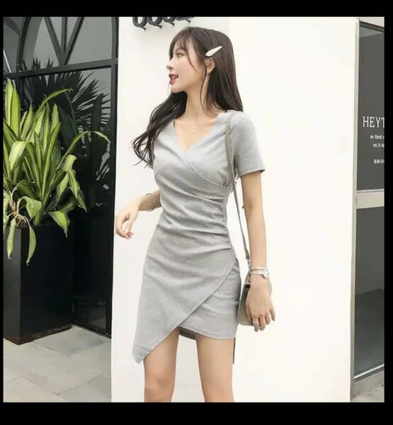 Robe grise élégante femme