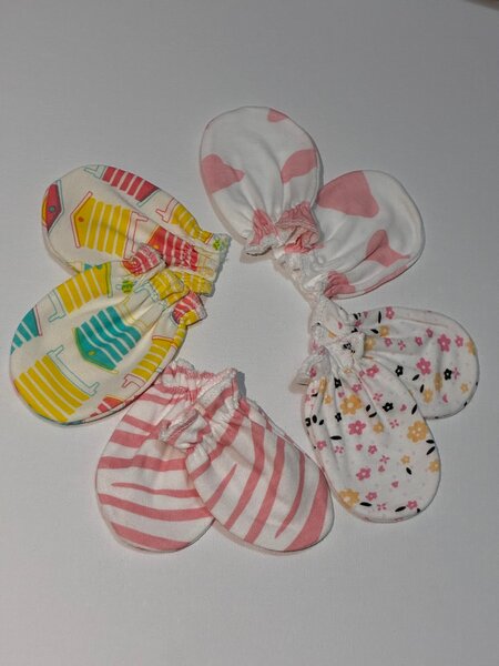Moufles bébé en coton doux