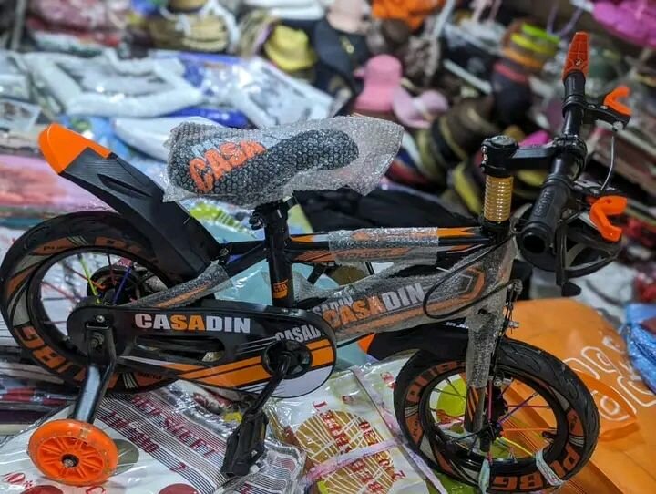 Vélo Enfant avec Roulettes