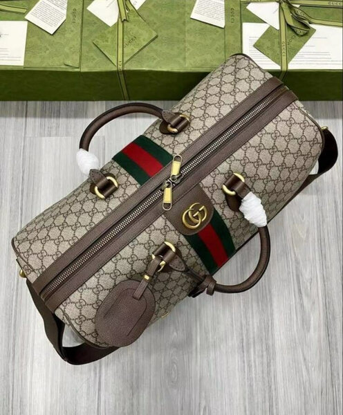 Sac de voyage luxe Louis Vuitton