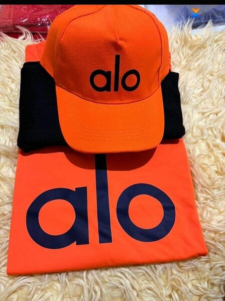 Ensemble Casquette et T-shirt Alo