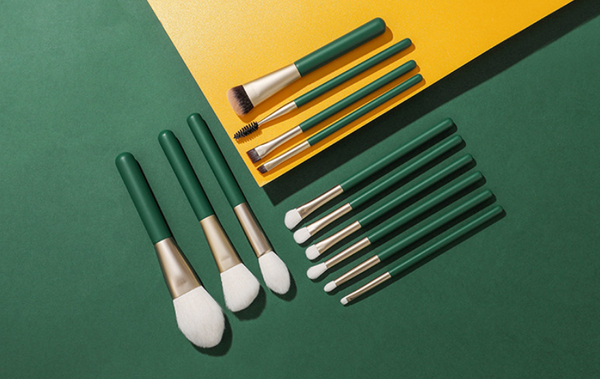 Set de 13 pinceaux maquillage