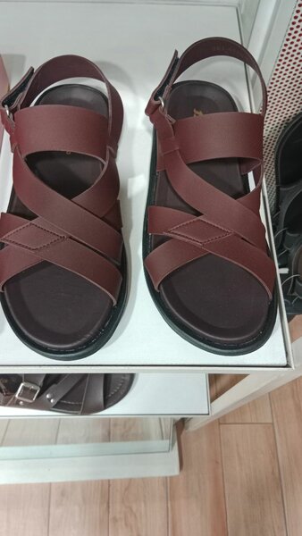 Sandal