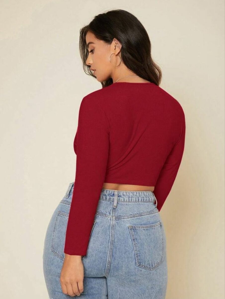 Top court rouge à manches longues
