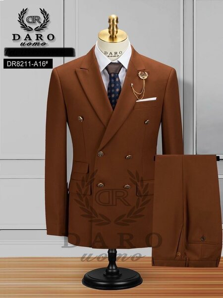 Daro Double-breasted Suit