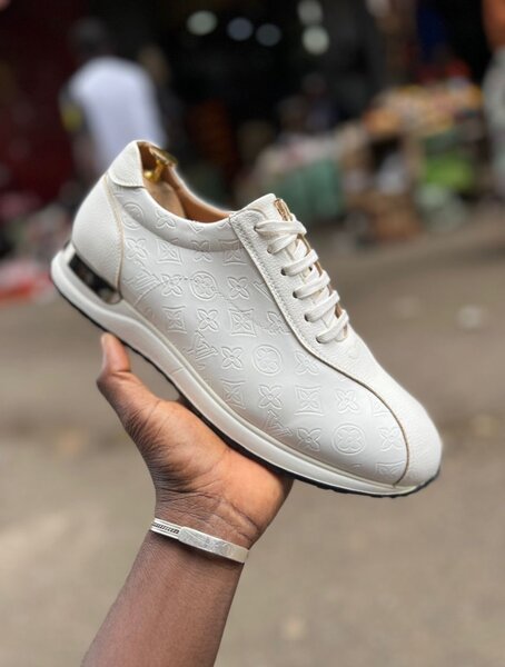 Louis Vuitton disponible pour les hommes