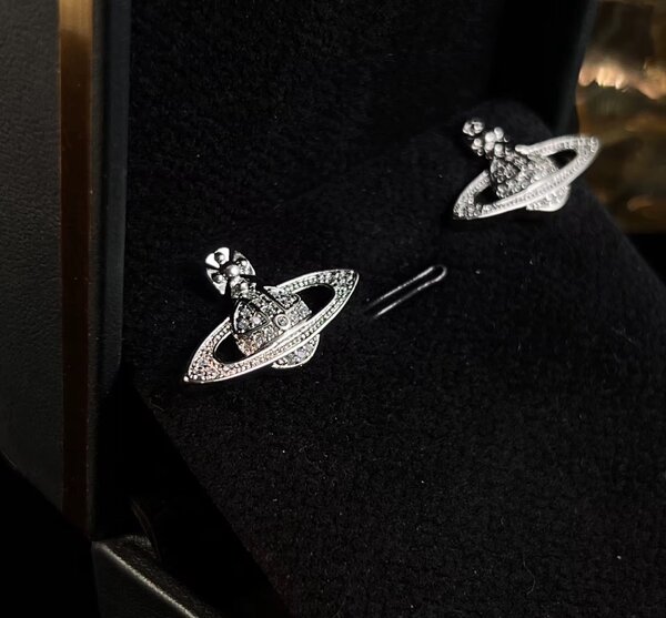 Boucles Vivienne et chrome